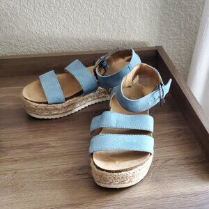 Universal Thread "Agnes"  Espadrille Corkbed Platform Sandals